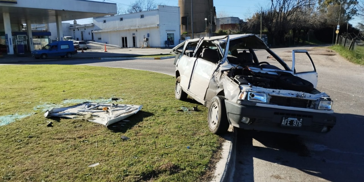 Accidente en la rotonda de Sierras Bayas con heridos graves